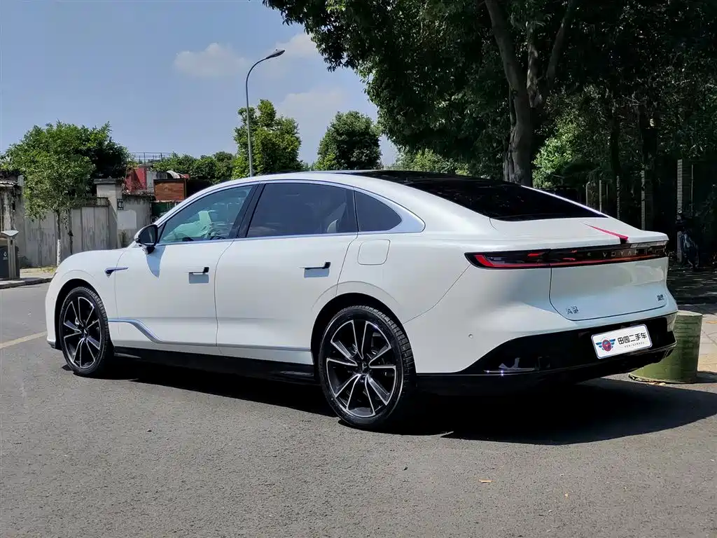 Voyah Passion 2024 PHEV Flagship