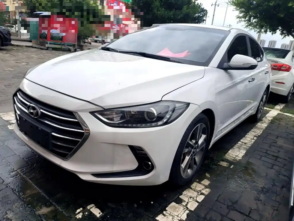Hyundai Elantra — миниатюра 2