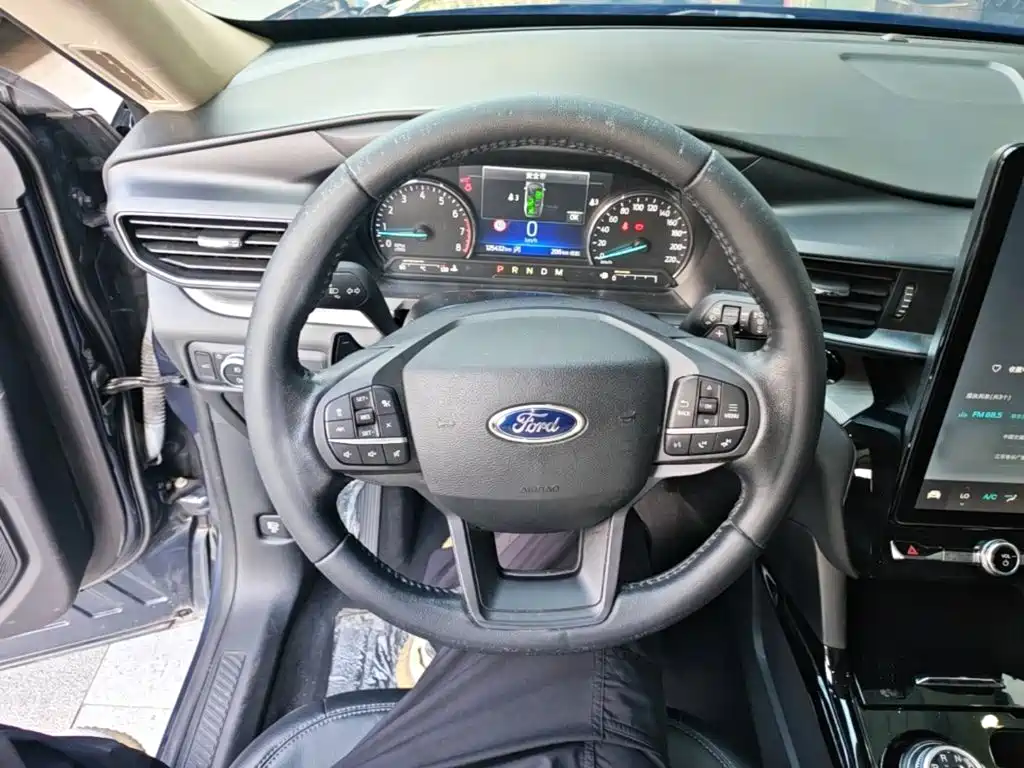 Ford Explorer — миниатюра 11