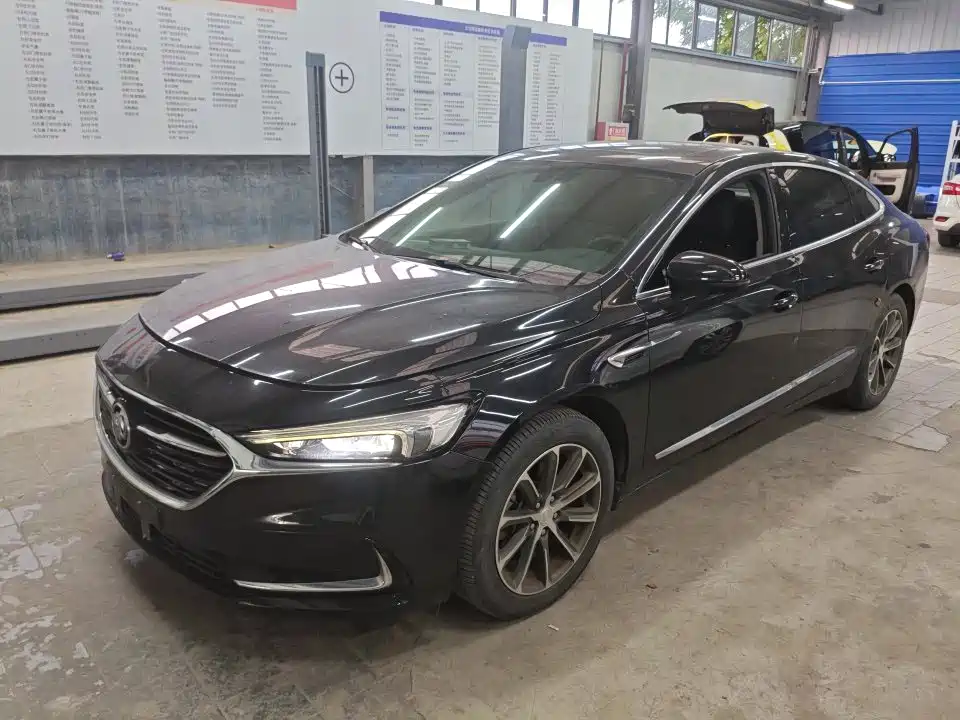 2019 Buick LaCrosse - zdjęcie 1 z 9