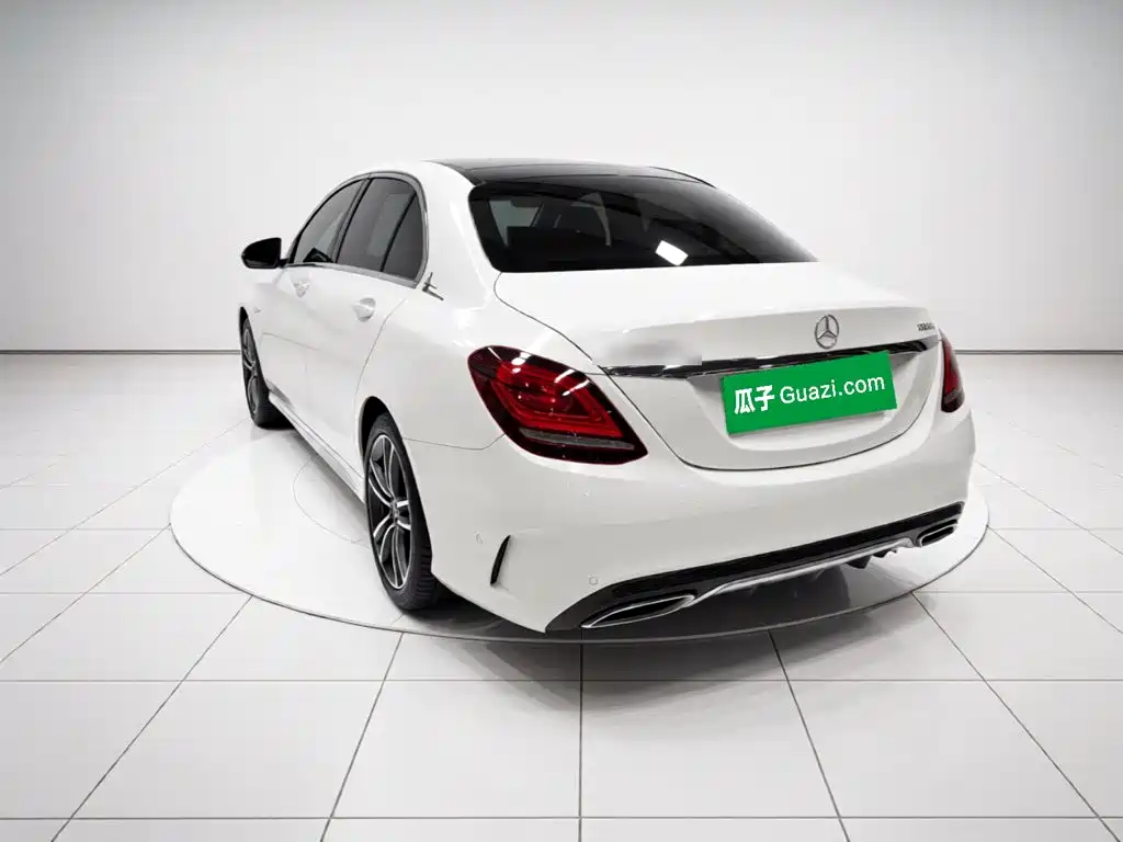 Mercedes-Benz C-Class — миниатюра 4
