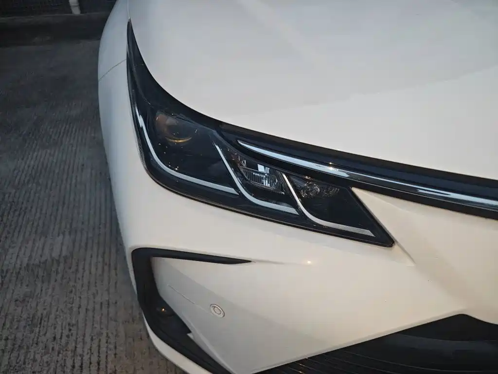 Toyota Corolla — миниатюра 7