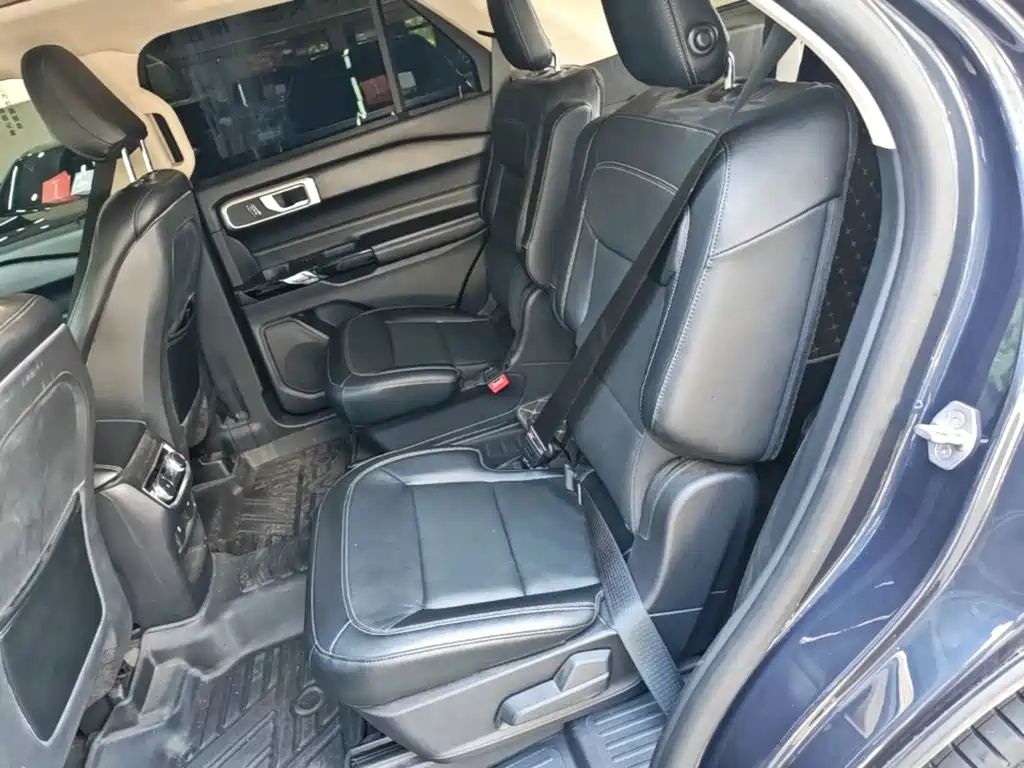 Ford Explorer — миниатюра 17
