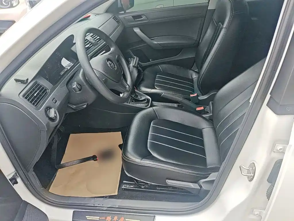 Volkswagen Santana — миниатюра 15