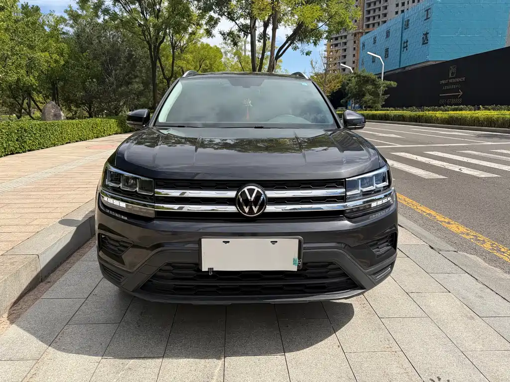 Volkswagen Tharu — миниатюра 2