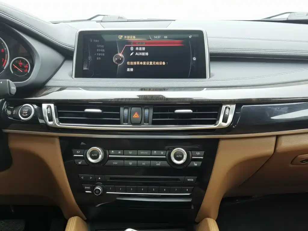 BMW X6 — миниатюра 12