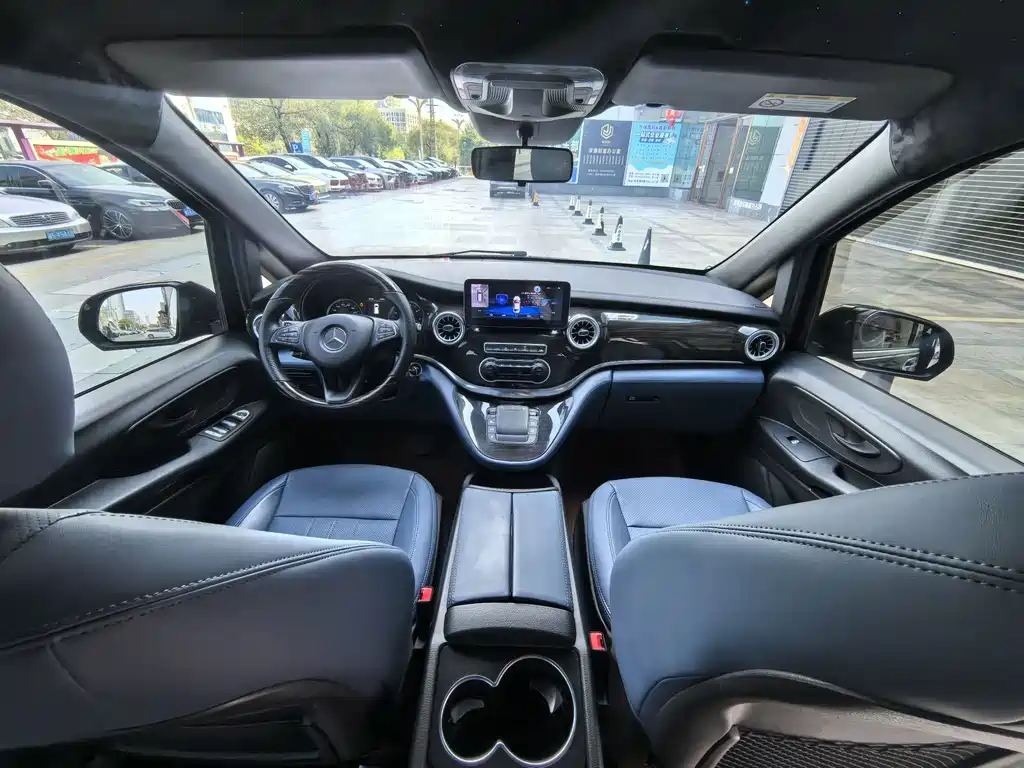 Mercedes-Benz Vito — миниатюра 8