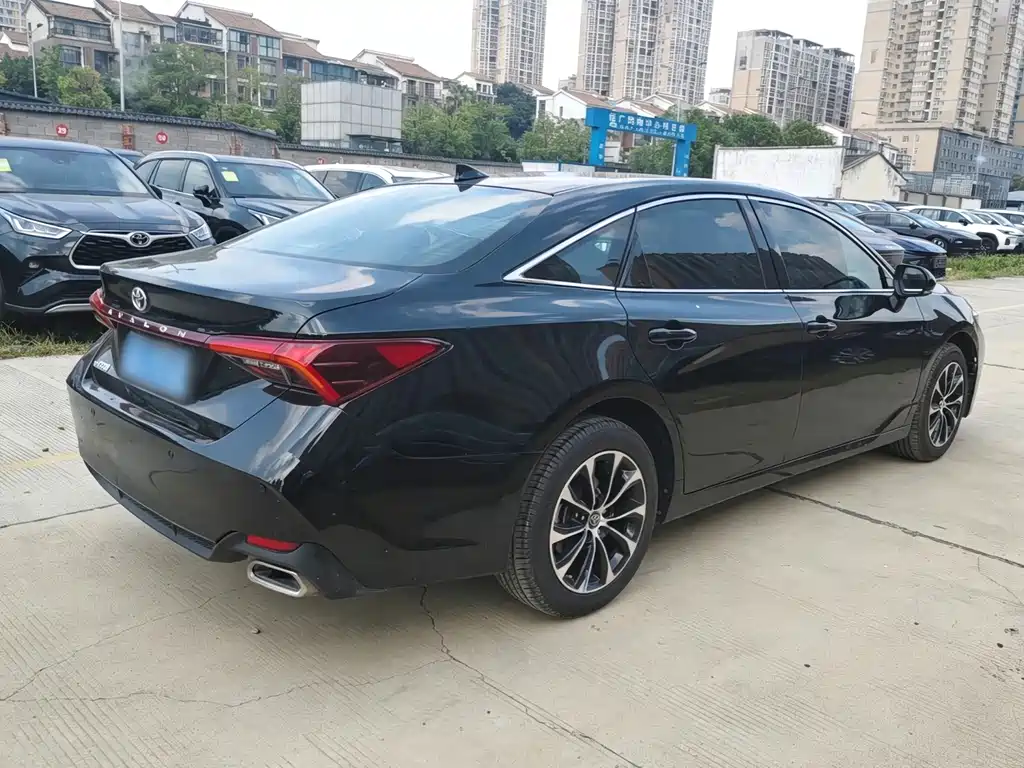 Toyota Avalon — миниатюра 9