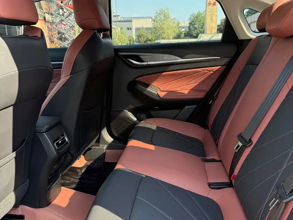 Changan Eado — миниатюра 6