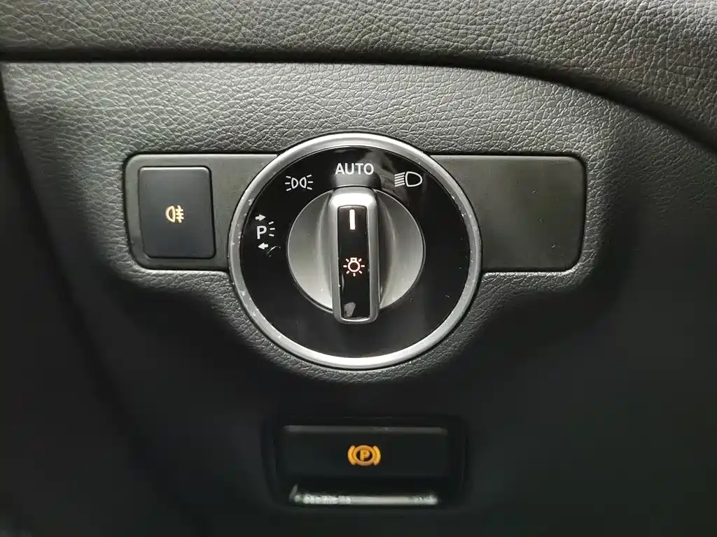 Mercedes-Benz GLA — миниатюра 21