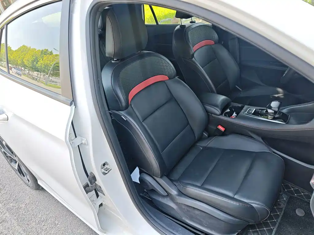 MG MG5 — миниатюра 25
