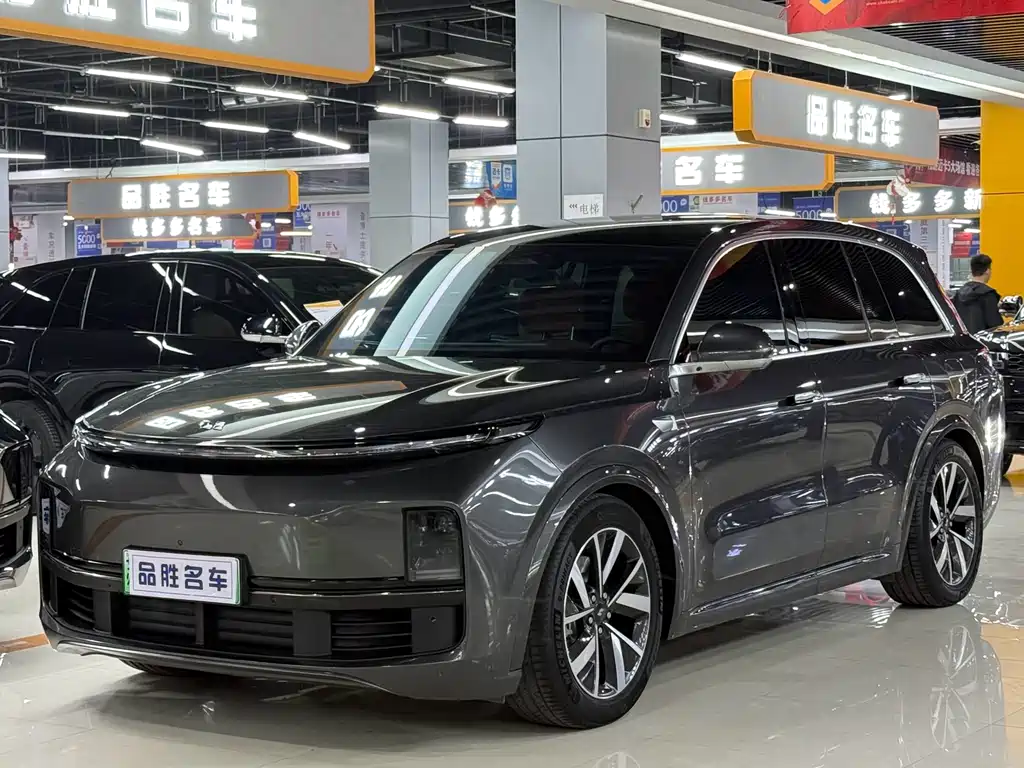 Li Auto Li L8 2024
