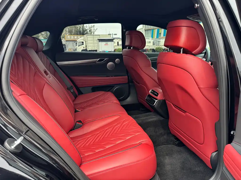 Genesis G80 — миниатюра 14