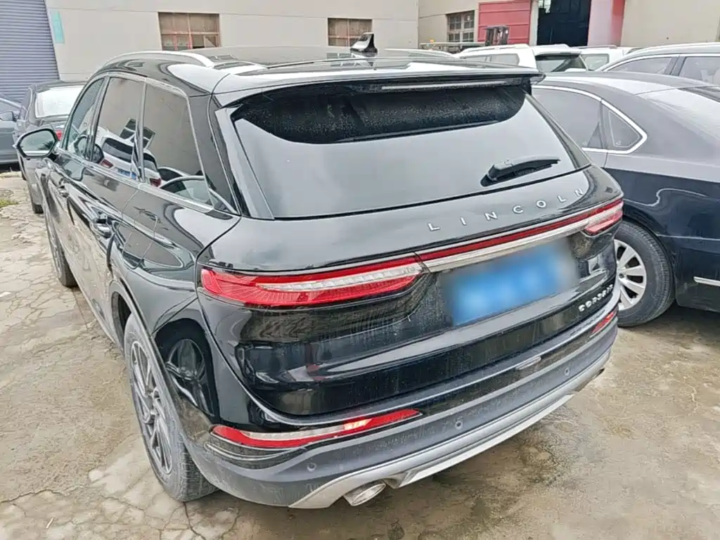 Lincoln Corsair — миниатюра 5