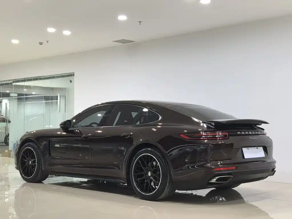 Porsche Panamera — миниатюра 5