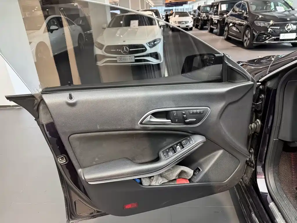 Mercedes-Benz CLA (Import) — миниатюра 12