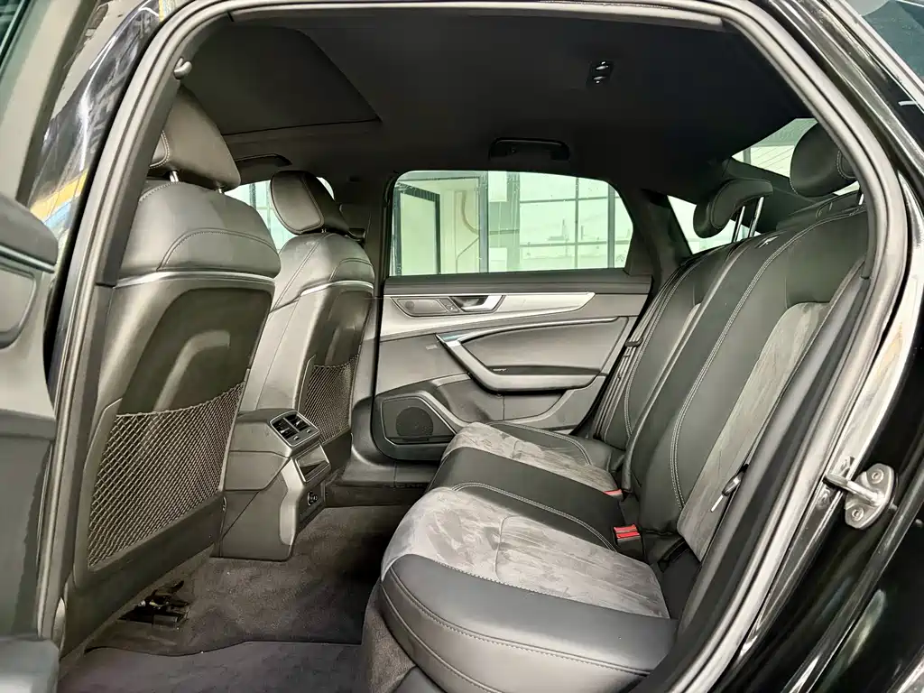 Audi A6L 2021 40 TFSI Luxury