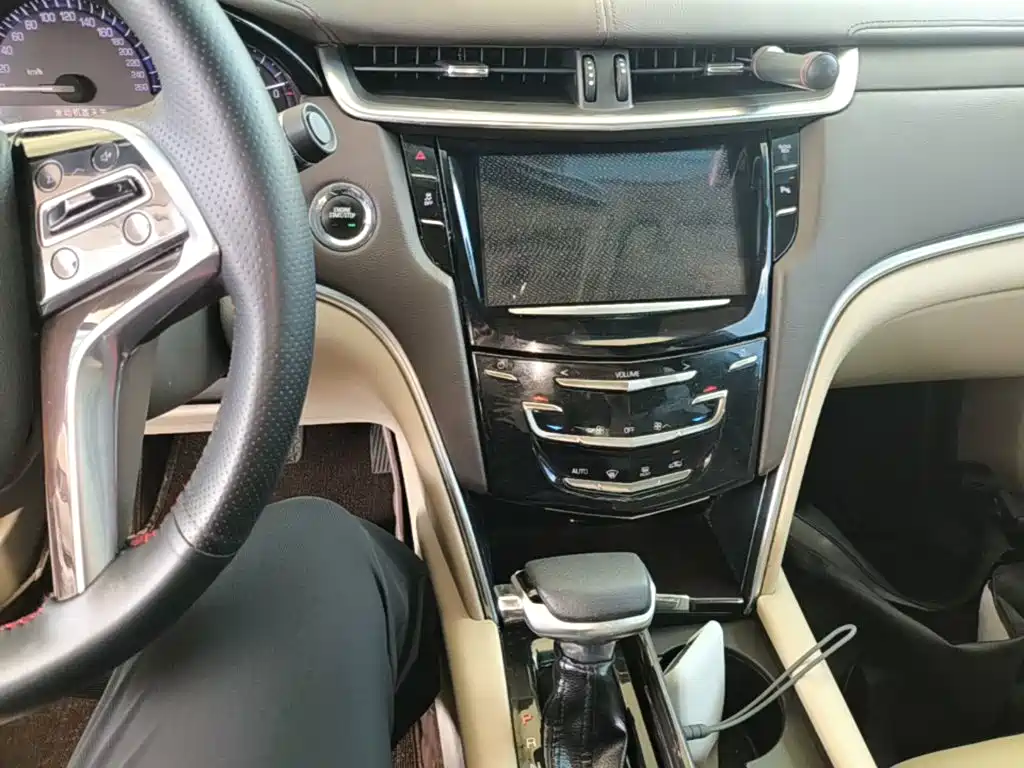 Cadillac XTS — миниатюра 13