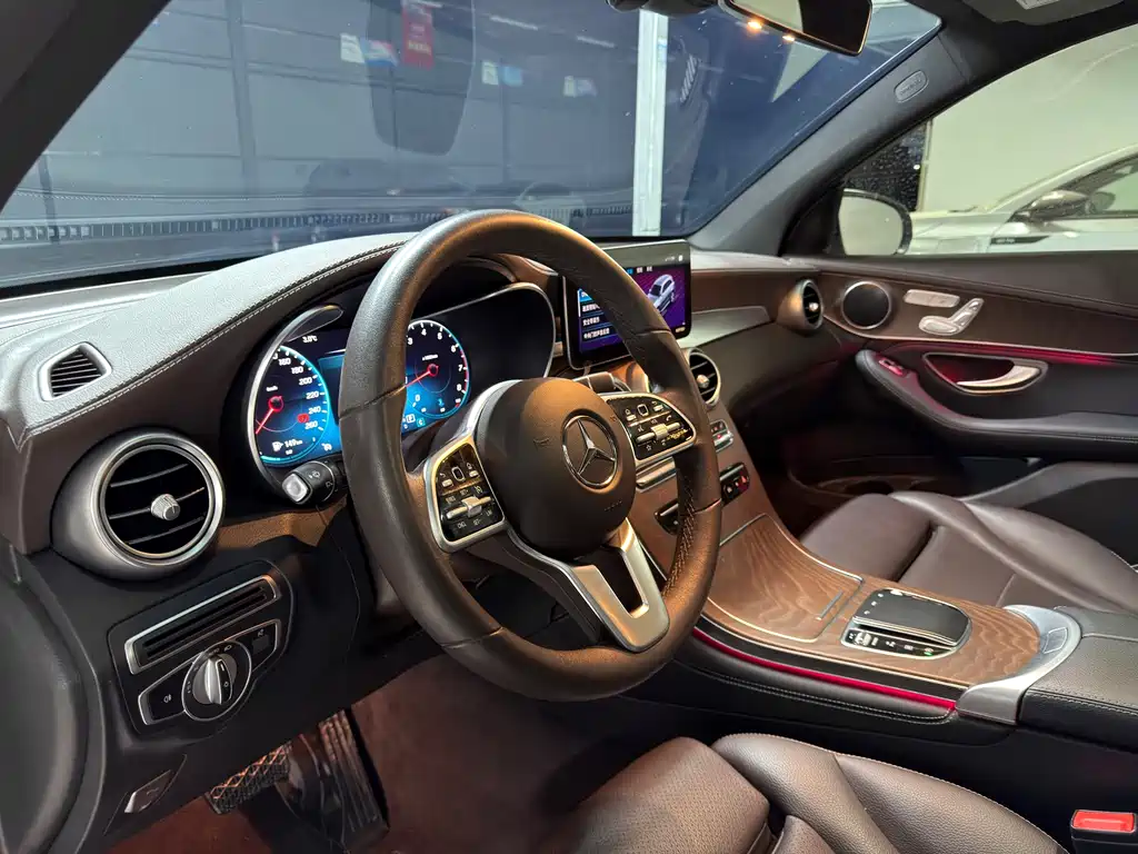 Mercedes-Benz GLC 2020 GLC 260 L 4MATIC Luxury