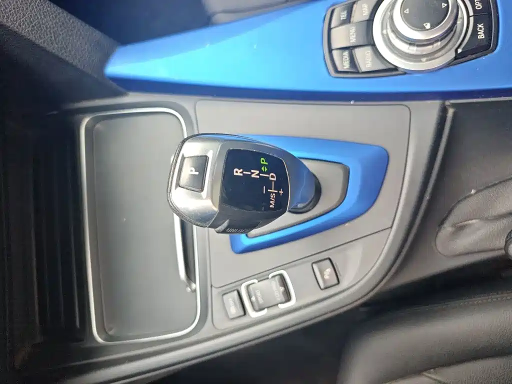 BMW 3 Series — миниатюра 7