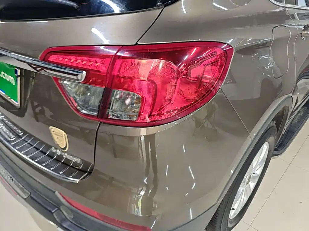 Buick Envision Plus — миниатюра 8