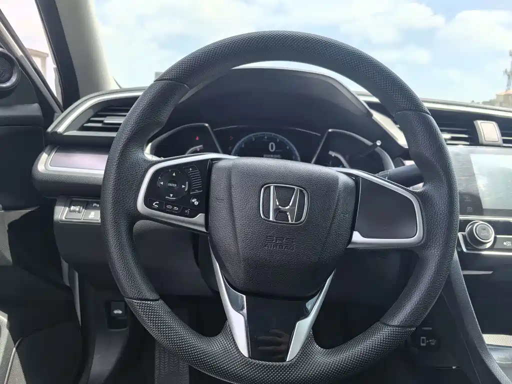 Honda Civic — миниатюра 10