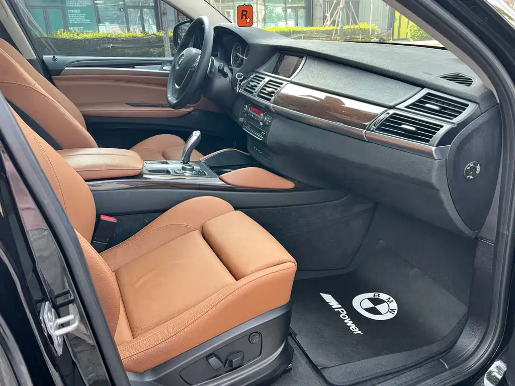 BMW X6 — миниатюра 13
