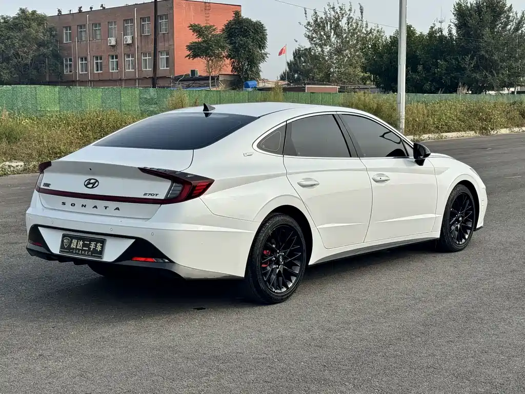Hyundai Sonata — миниатюра 9