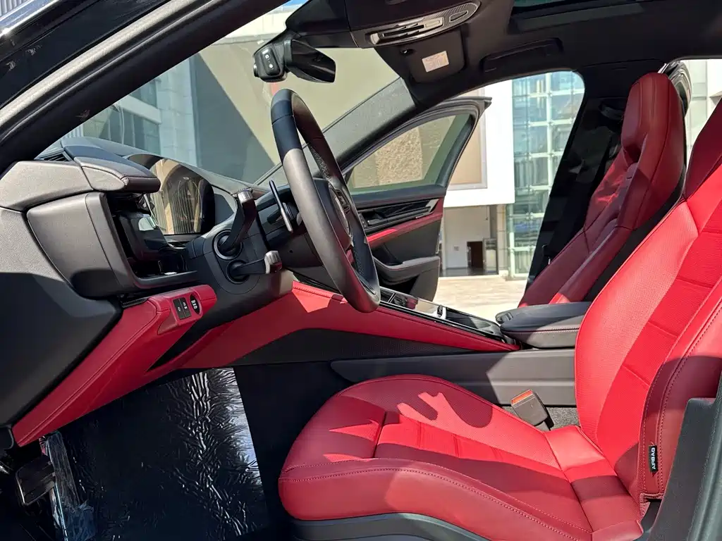 Porsche Panamera — миниатюра 10