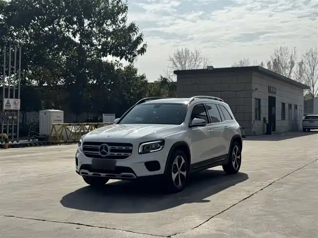 MERCEDES-BENZ GLB 2021