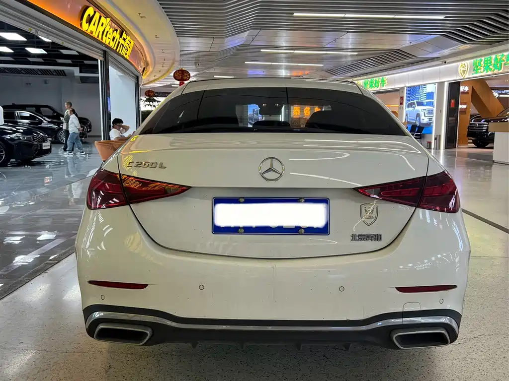 Mercedes-Benz C-Class — миниатюра 8
