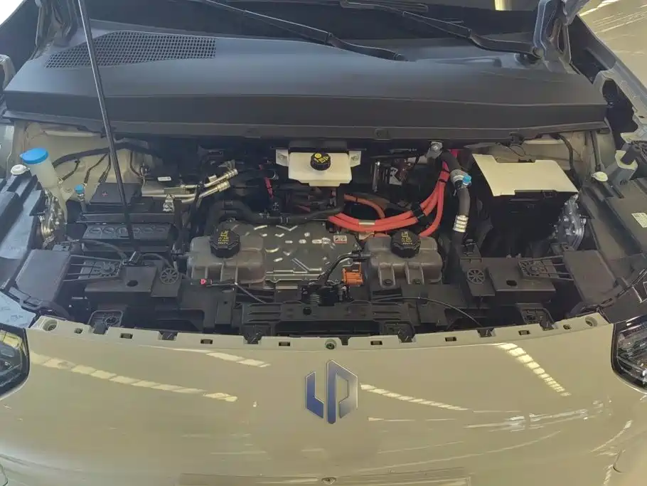 Leapmotor Leapmotor A10 — миниатюра 10