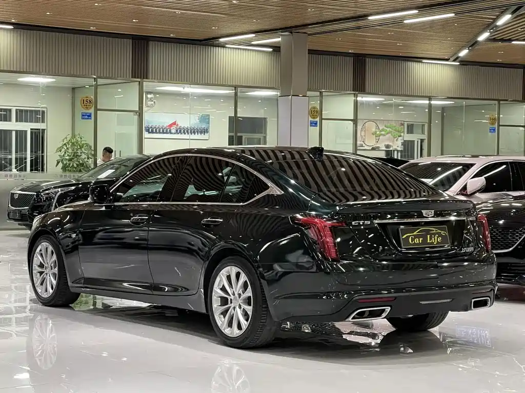 Cadillac CT5 — миниатюра 11