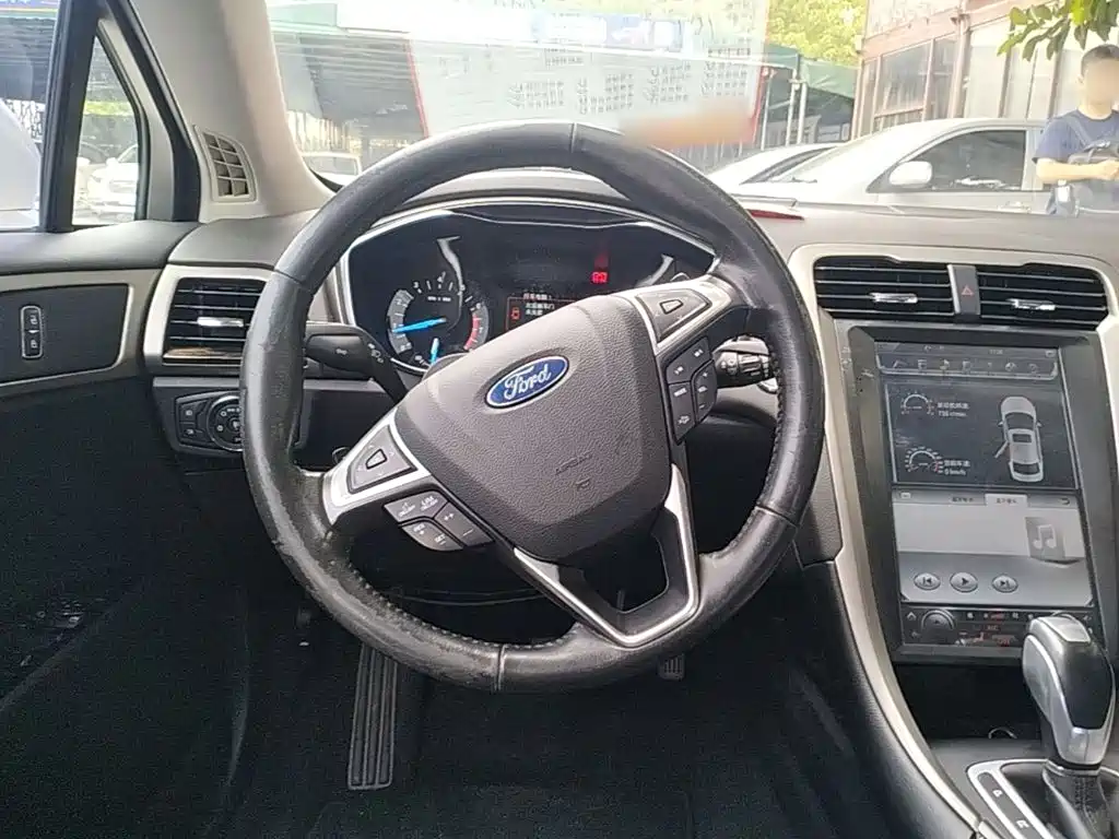 Ford Mondeo — миниатюра 11