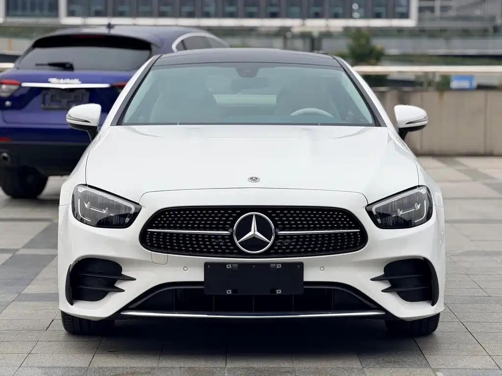 Mercedes-Benz E-Class (Import) — миниатюра 2