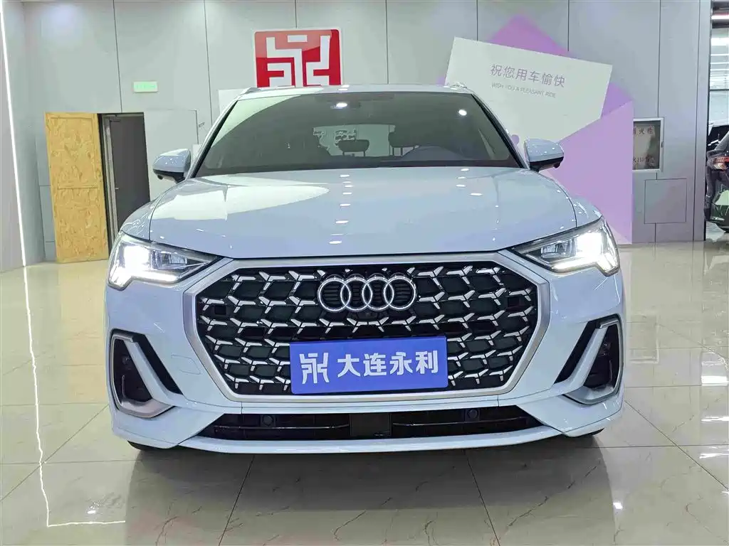 Audi Q3 — миниатюра 2