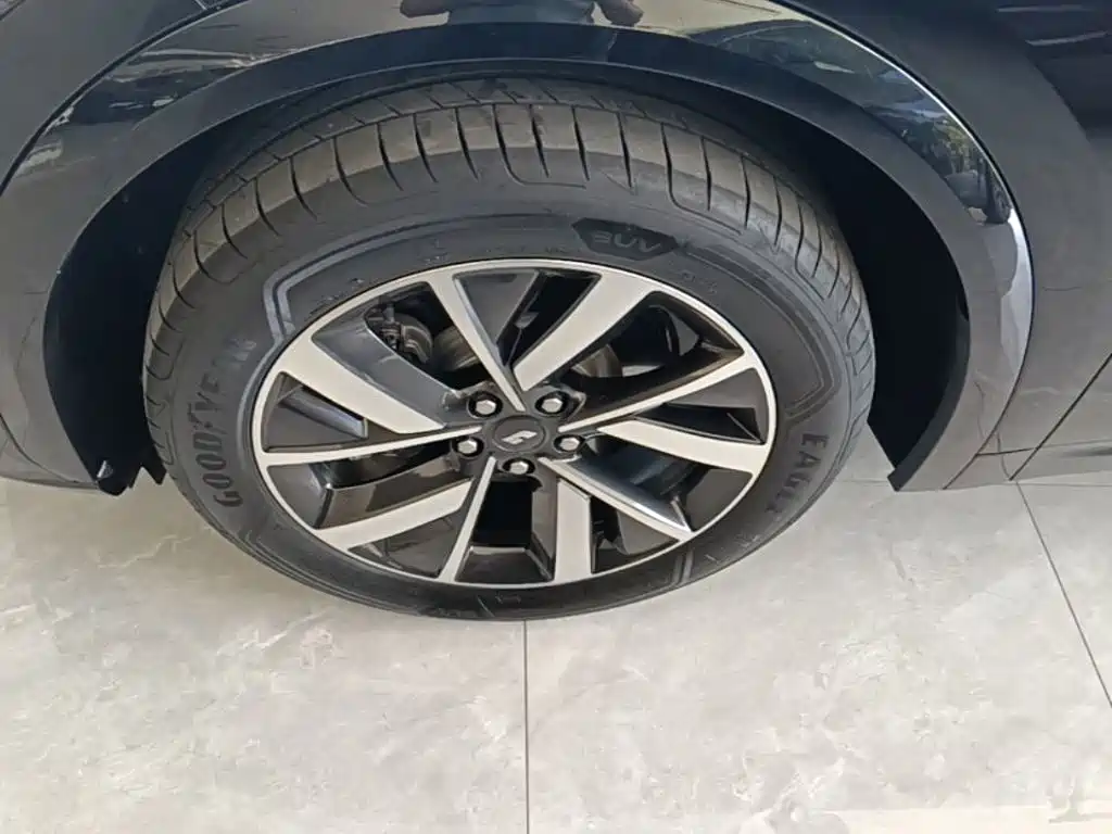Li Auto Li L7 — миниатюра 23