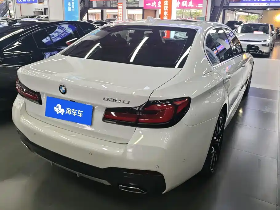 BMW 5 Series — миниатюра 3