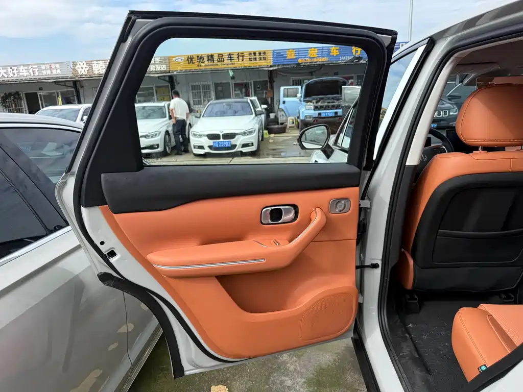 Leapmotor Leapmotor C10 — миниатюра 10