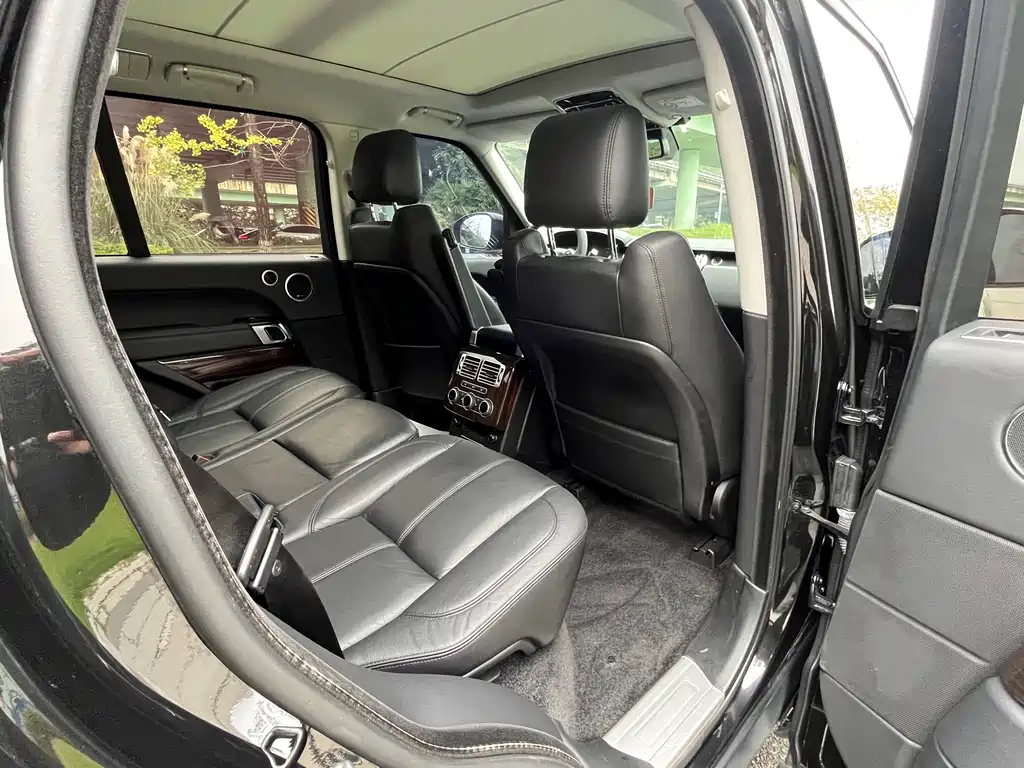 Land Rover Range Rover — миниатюра 14