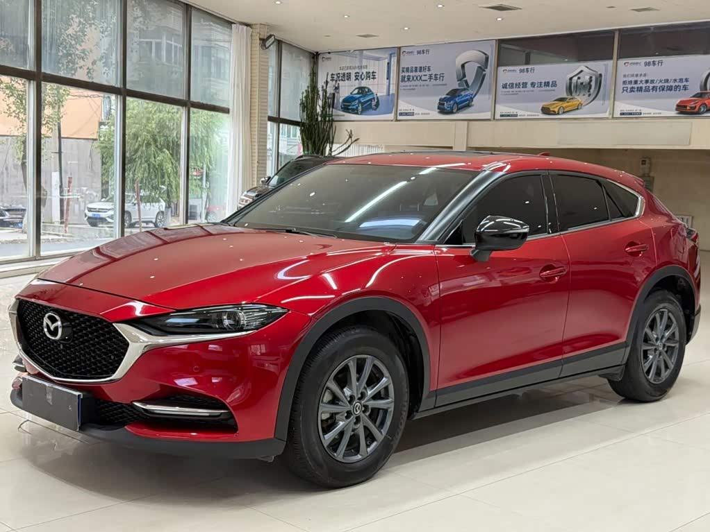 Mazda CX-4 2.0 л 2023 г. красный/фиолетовый, пробег 41000 км