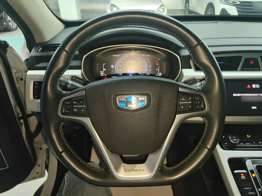 Geely Boyue — миниатюра 11