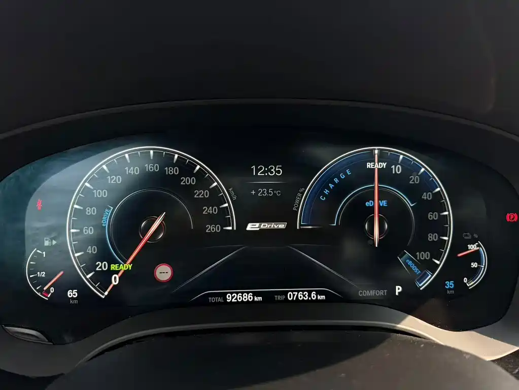 BMW 5 Series New Energy — миниатюра 7