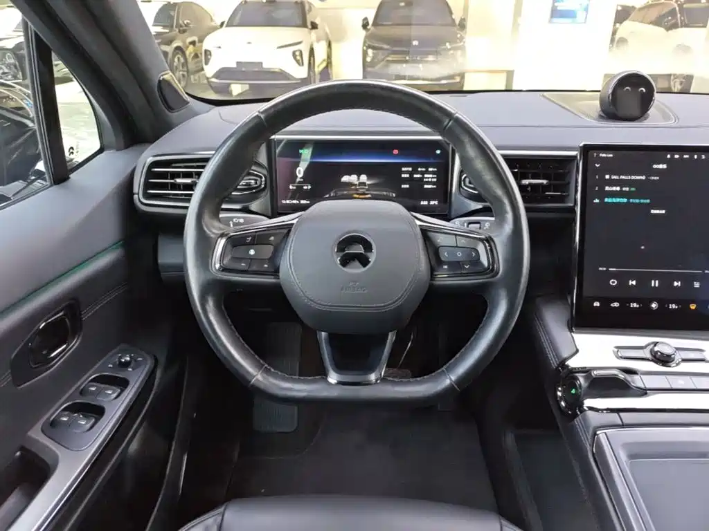 NIO ES6 — миниатюра 11