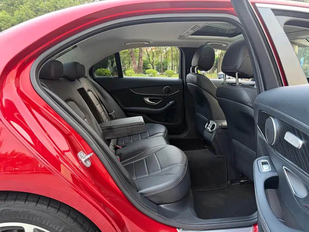 Mercedes-Benz C-Class — миниатюра 17