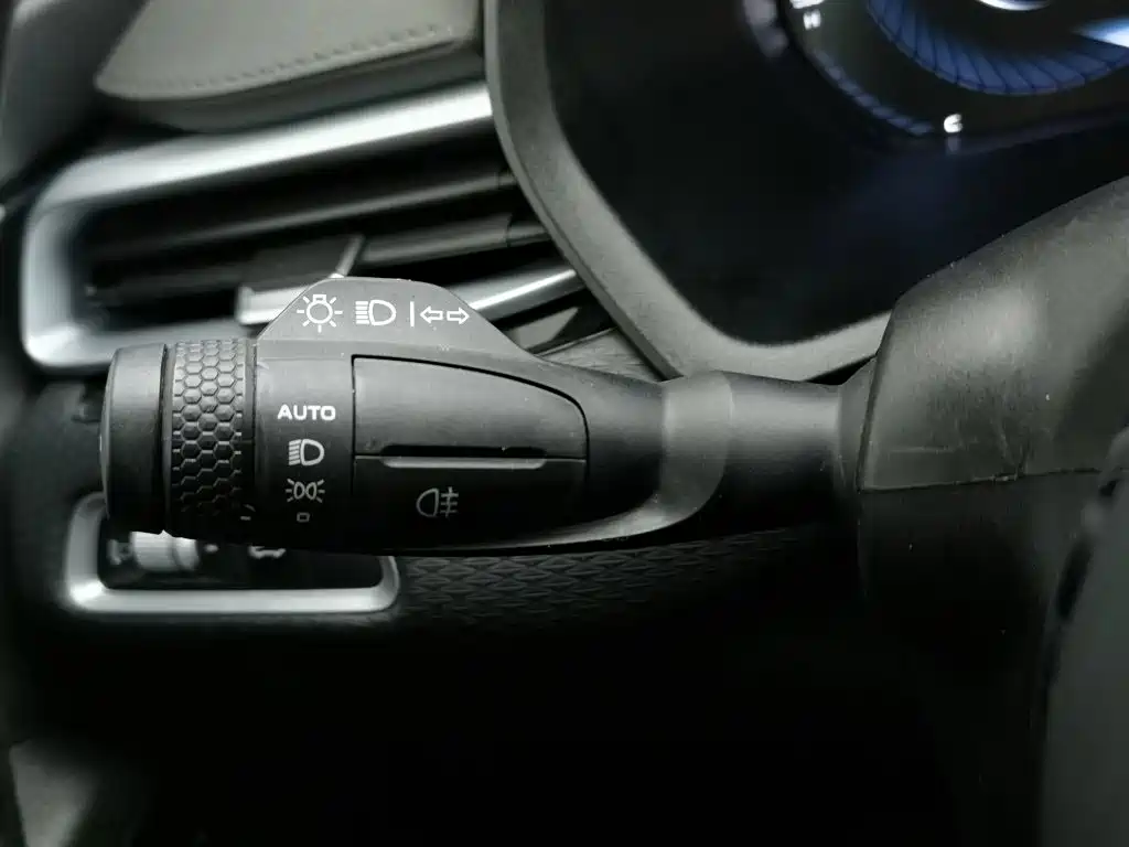 Geely Emgrand — миниатюра 21