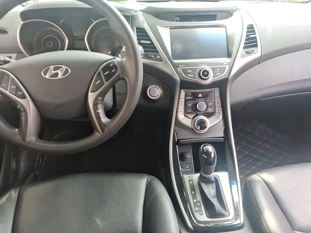 Hyundai Elantra Langdong — миниатюра 5