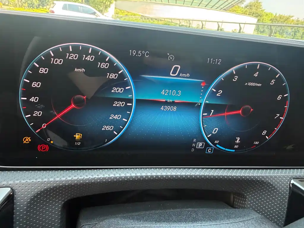 Mercedes-Benz CLA (Import) — миниатюра 23