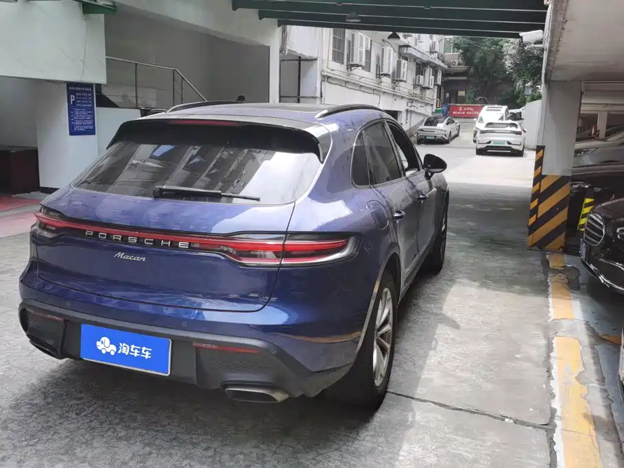 Porsche Macan — миниатюра 3