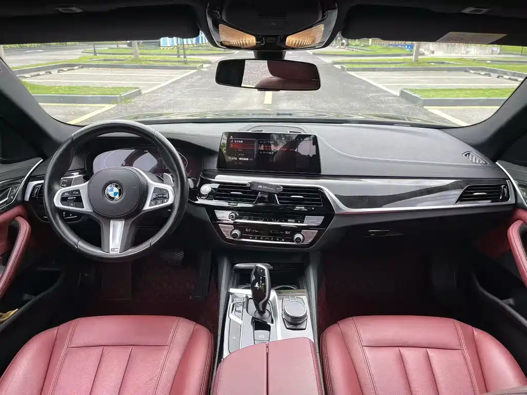 BMW 5 Series — миниатюра 7